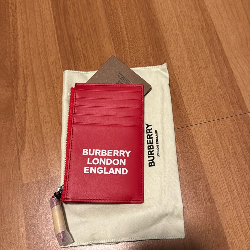 NWT Burberry Cardholder with Dustbag